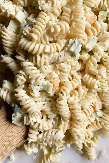 Creamy Dill Pickle Pasta Salad