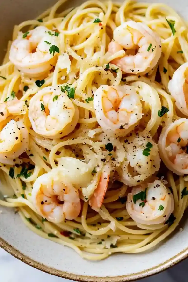Quick Shrimp Aglio e Olio Pasta - 2