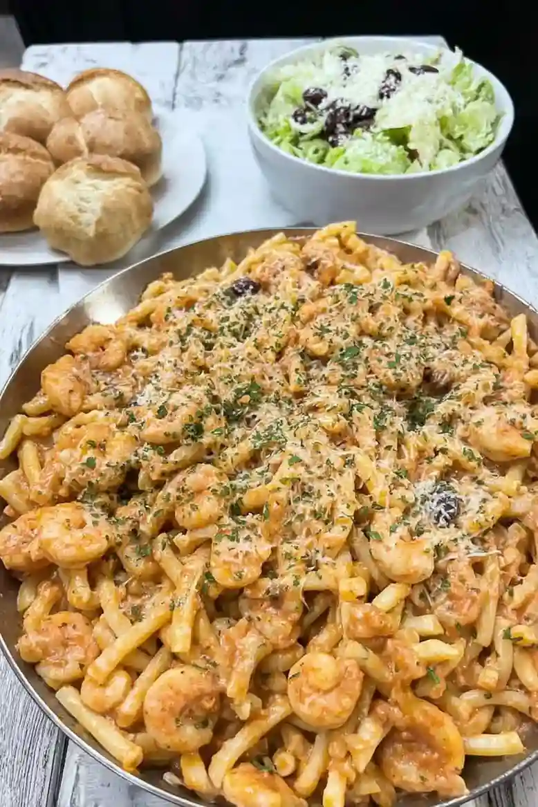 Slow Cooker Creamy Chicken Pasta - 1