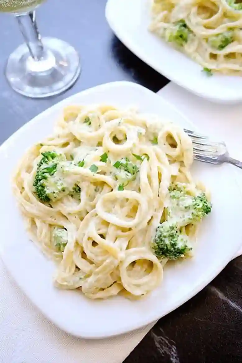 Creamy Broccoli Fettuccine Alfredo - 2