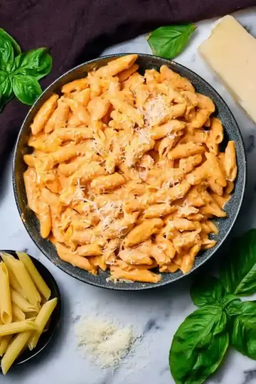 Creamy Chicken Vodka Pasta Recipe