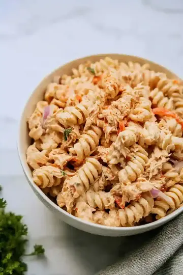 Creamy Spicy Tuna Pasta Salad