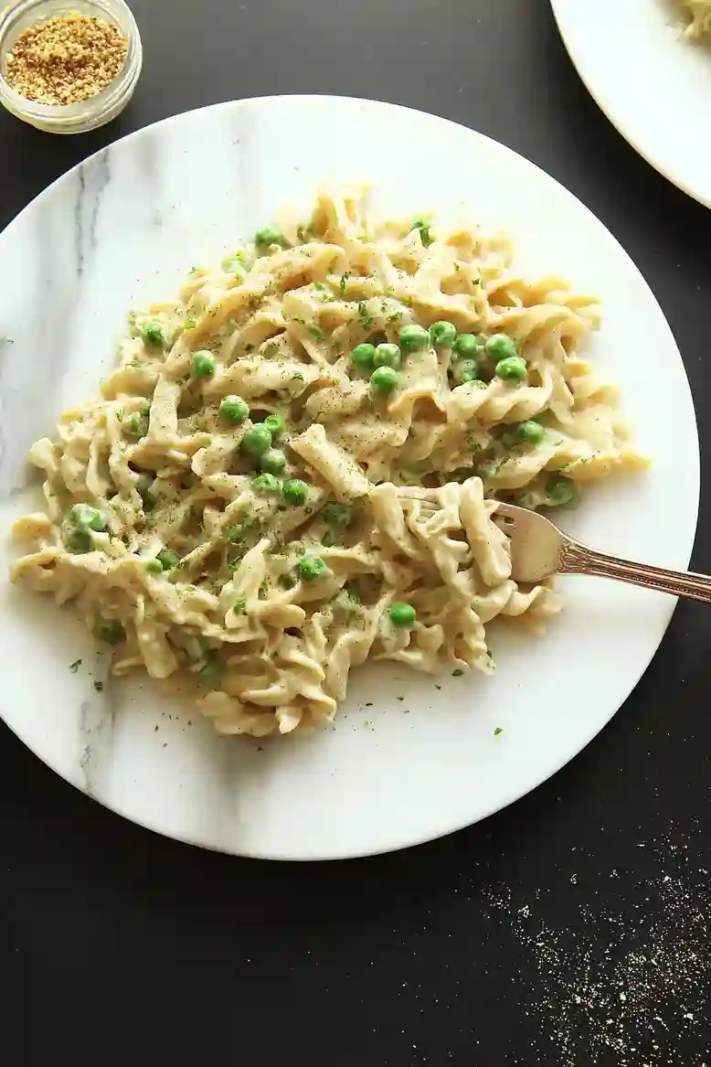 Creamy Vegan Alfredo Pasta Recipe - 2