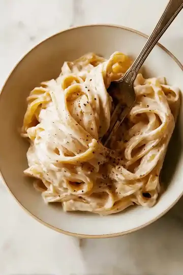 Easy One Pot Fettuccine Alfredo